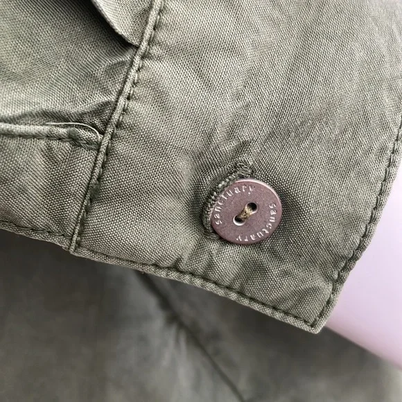 - Sanctuary Military Style Open
Abdomen Shirt Dress Size:XS - Picture 9 of 17